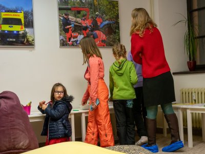 VÝSTAVA ZDRAVOTNICKÉ ZÁCHRANNÉ SLUŽBY JIHOČESKÉHO KRAJE „KDYŽ ČAS JE VŠÍM“